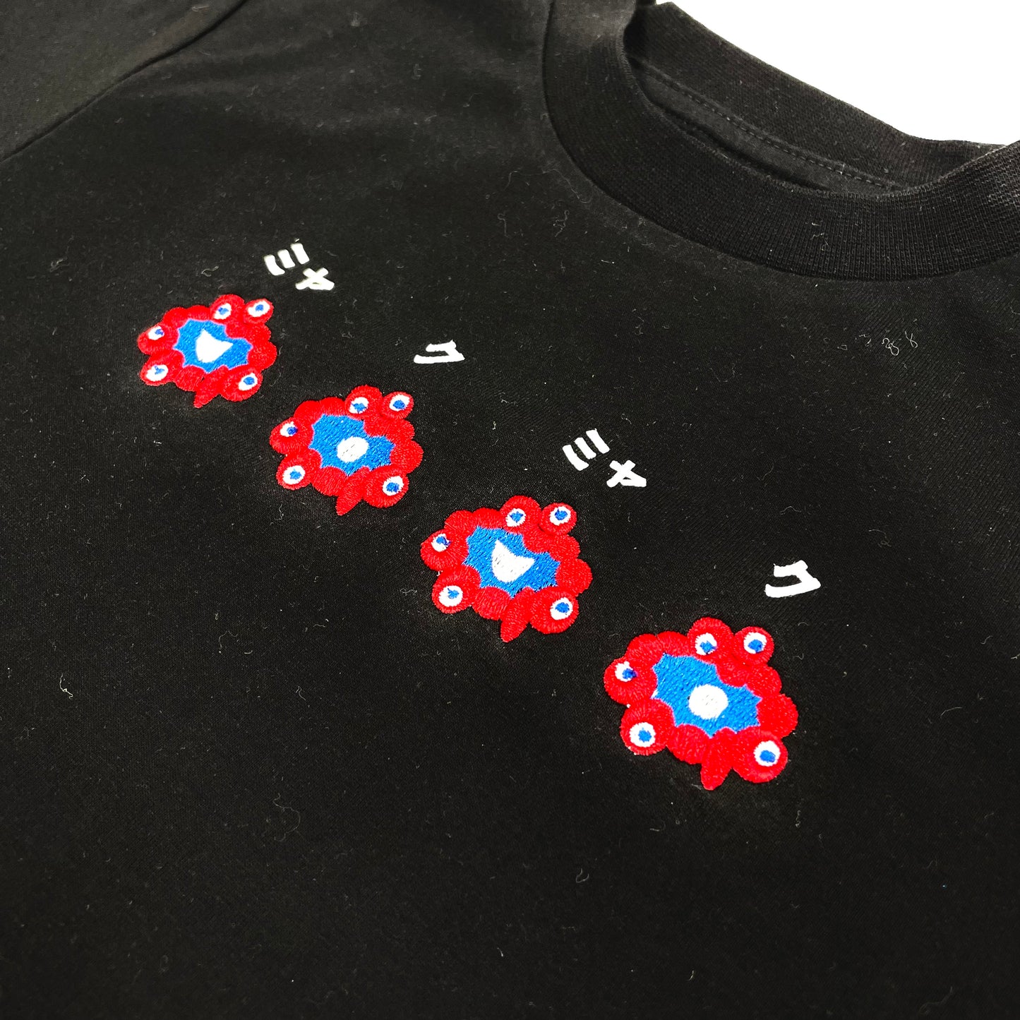 EXPO2025 ミャクミャク  ちびキャラTシャツ  ブラック  Ⓚ