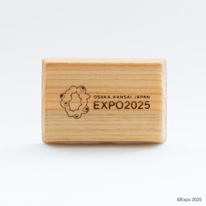 EXPO2025 公式ロゴ 木の四角いブローチ AUC/178 桧 Ⓚ